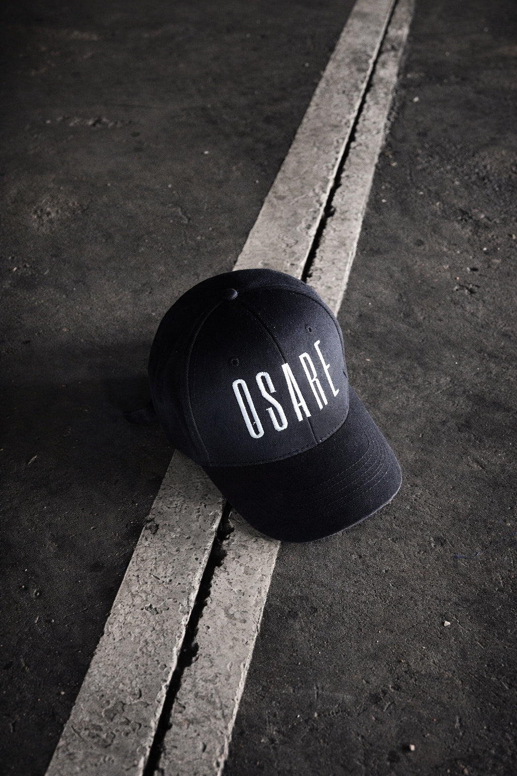 Caps